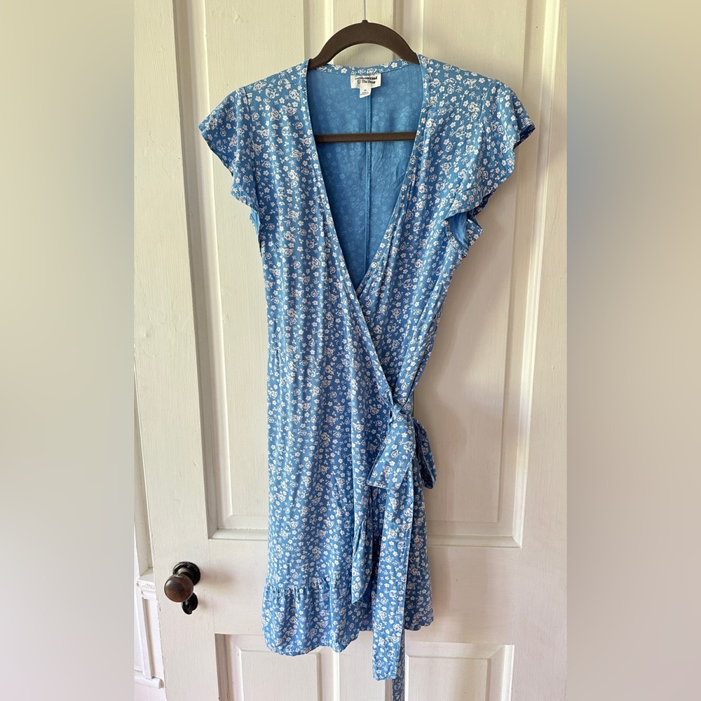 Caralyn Mirand x The Drop blue floral wrap dress